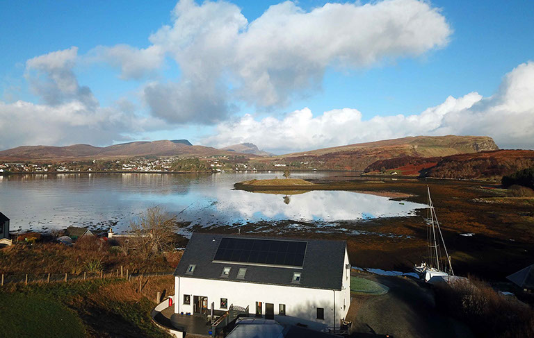 Scorr House is nestled on the shores of Loch Portree offering amazing sea and mountain views