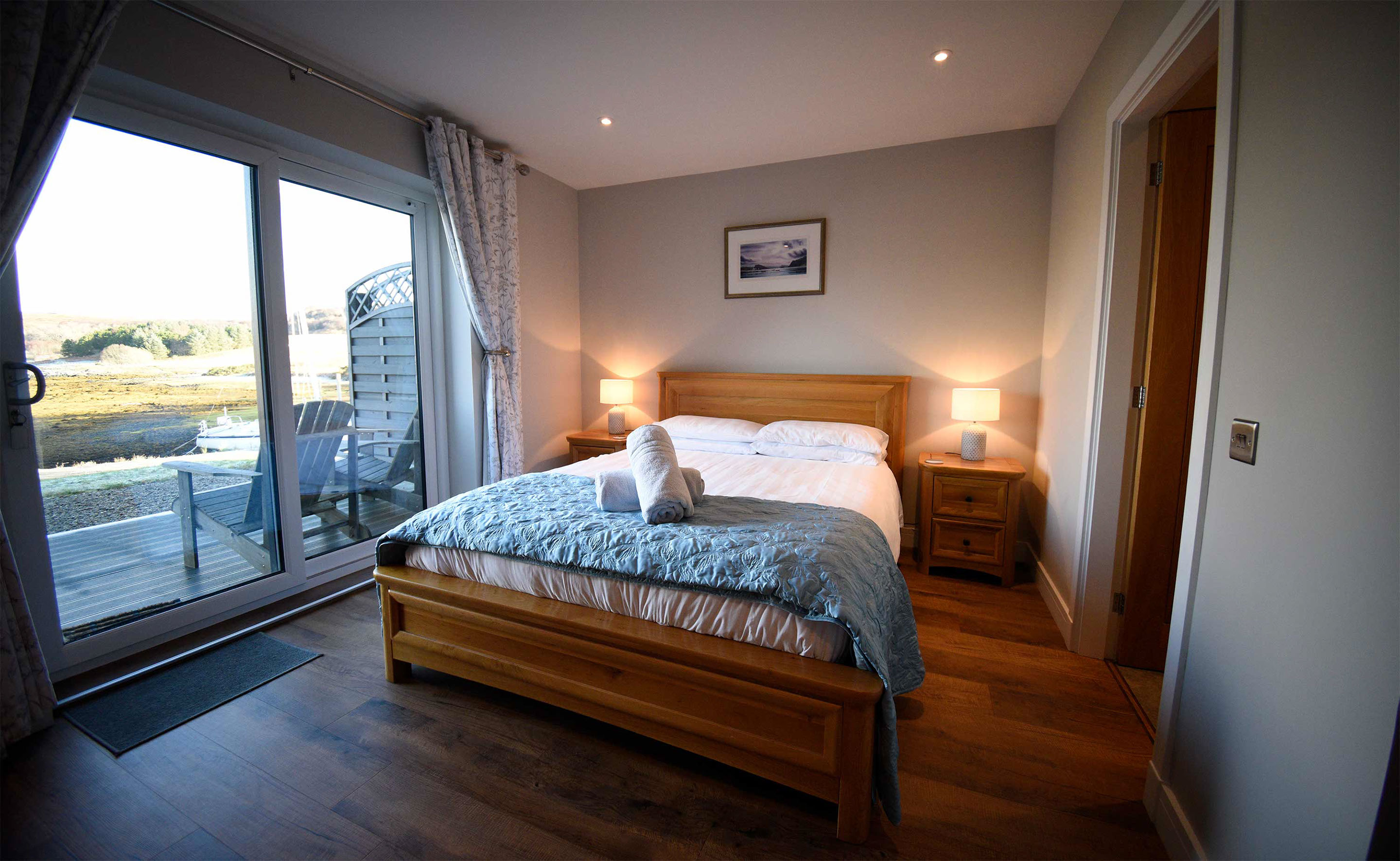 Scorr House self catering accommodation with king size double bed and sea views near Portree