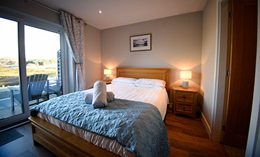 Scorr House self catering accommodation apartments contain super king sized beds