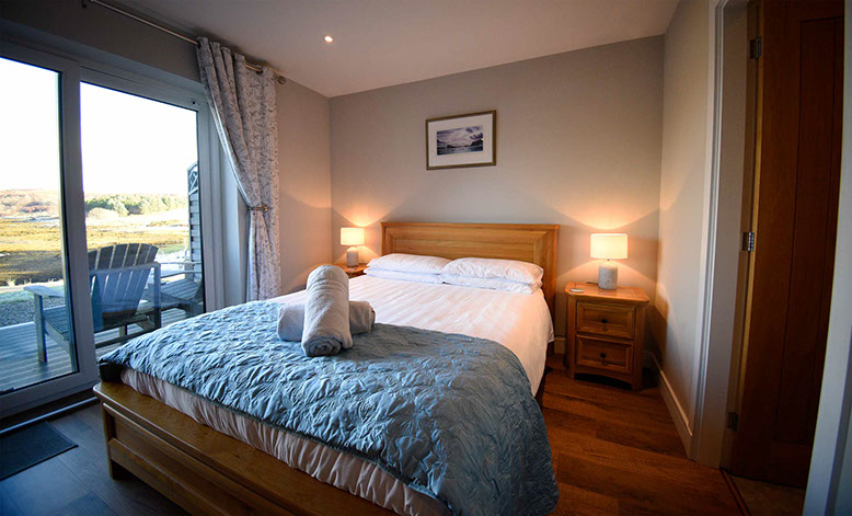 Scorr House self catering accommodation apartments contain super king sized beds