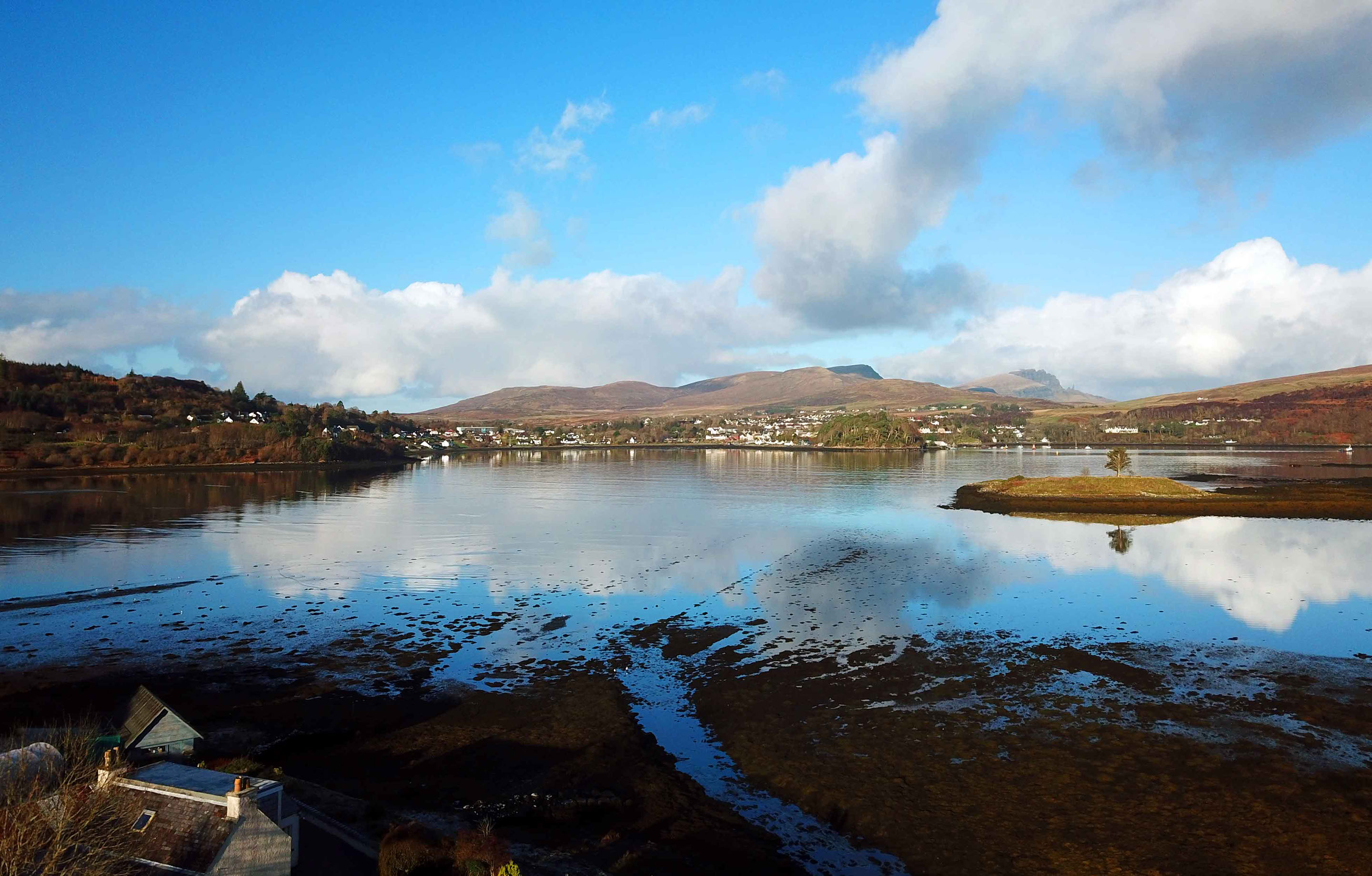 Enjoy panoramic sea and mountain views of Loch Portree and the Isle of Skye when you stay at Scorr House